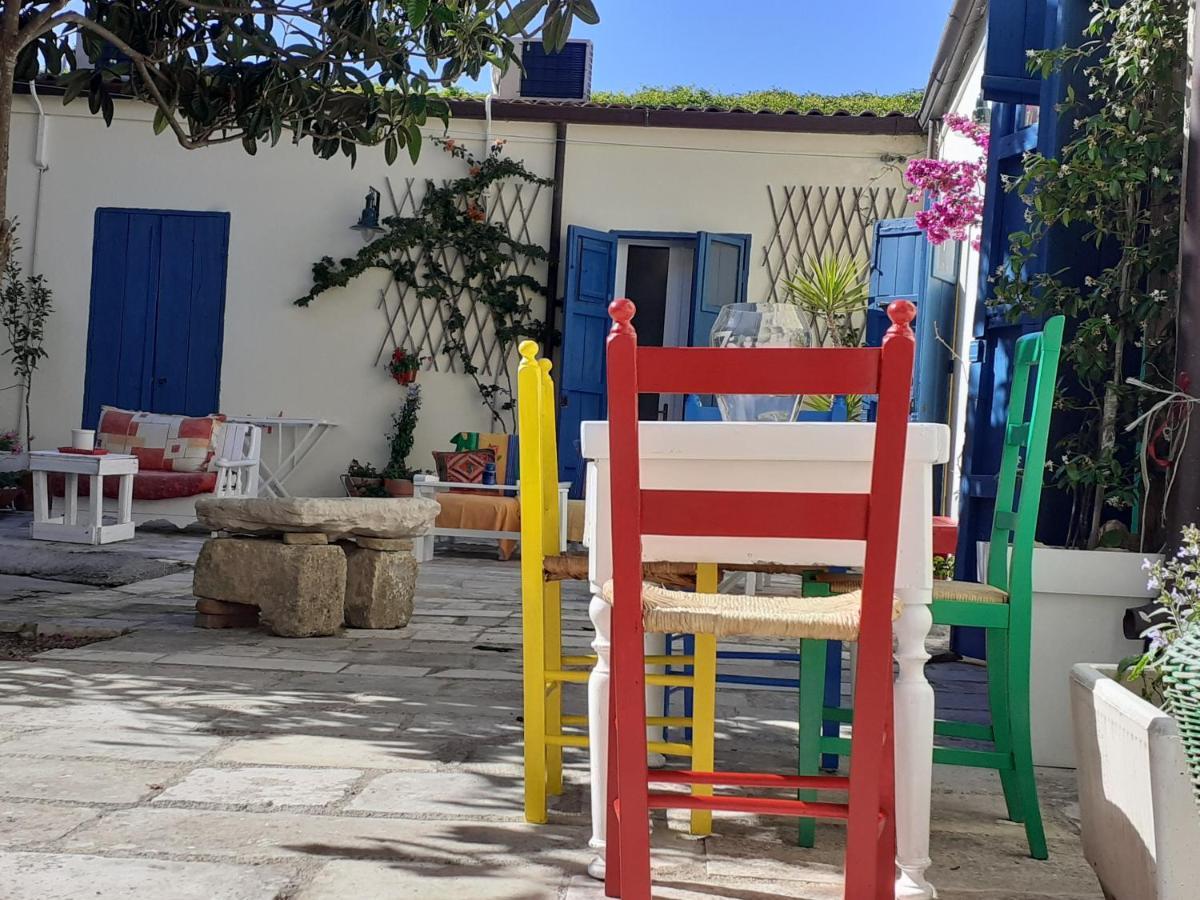 Il Cortile Della Monaca Bed & Breakfast Brindisi Dış mekan fotoğraf
